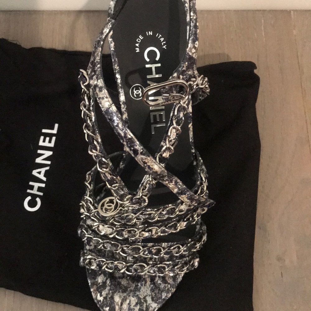 Size 36 Chanel python sandals - Picture 7 of 7